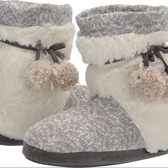 ❗️NEW❗️Muk Luks Boots - Picture 9 of 9